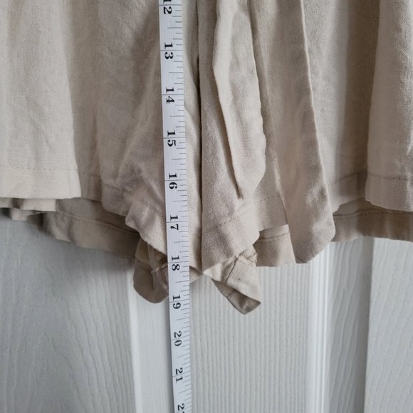 Linen Shorts With Belt Tie - Picture 4 of 5